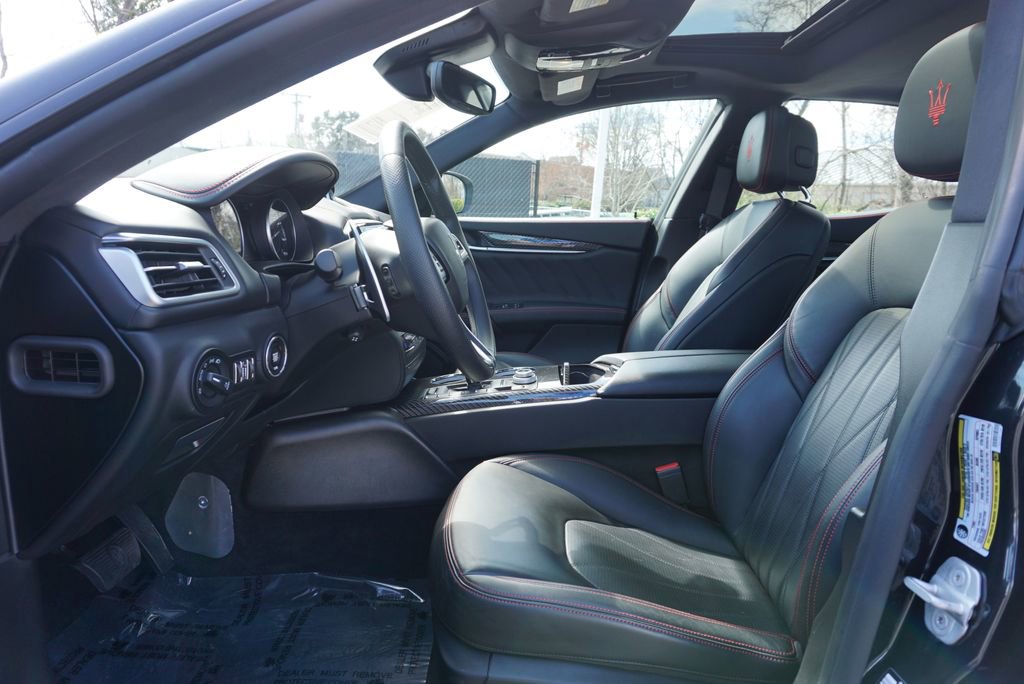 Used 2023 Maserati Ghibli Modena image 9
