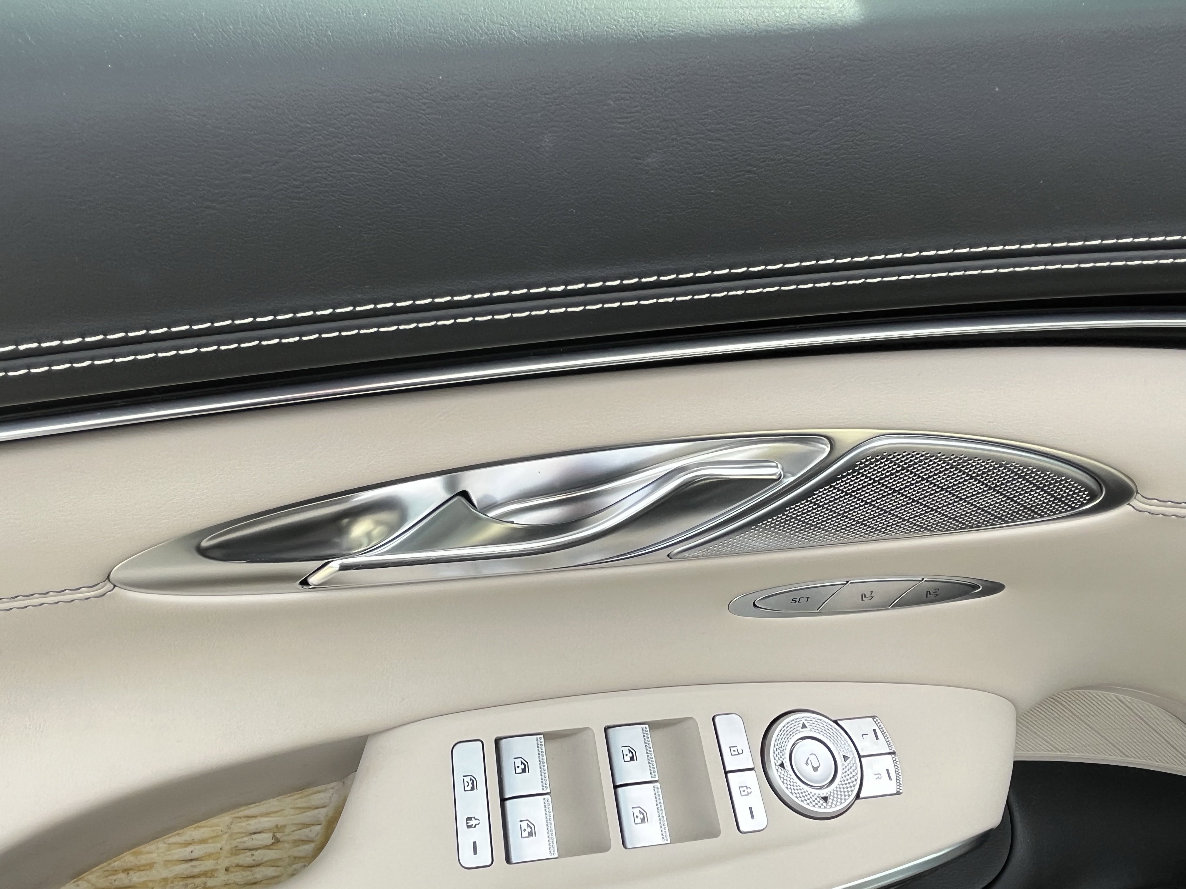 Used 2023 Genesis GV70 3.5T Sport w/ Sport Prestige Package image 14