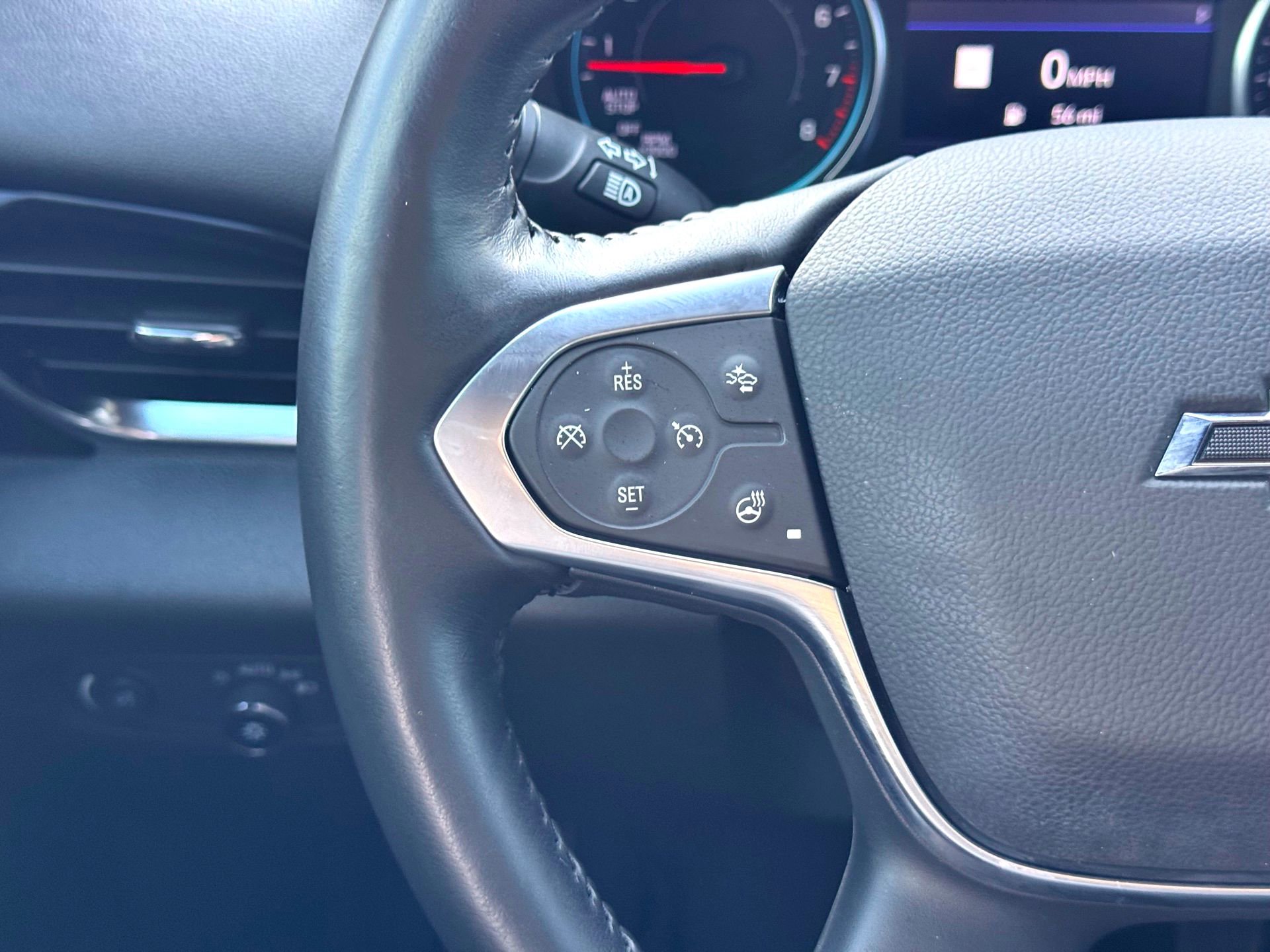 Used 2022 Chevrolet Traverse RS w/ LPO, Floor Liner Package FWD image 23