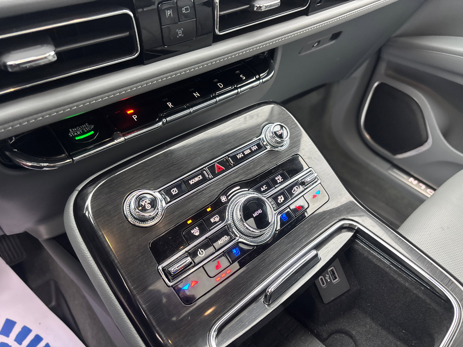 Certified 2023 Lincoln Nautilus Reserve w/ Equipment Group 201A image 22