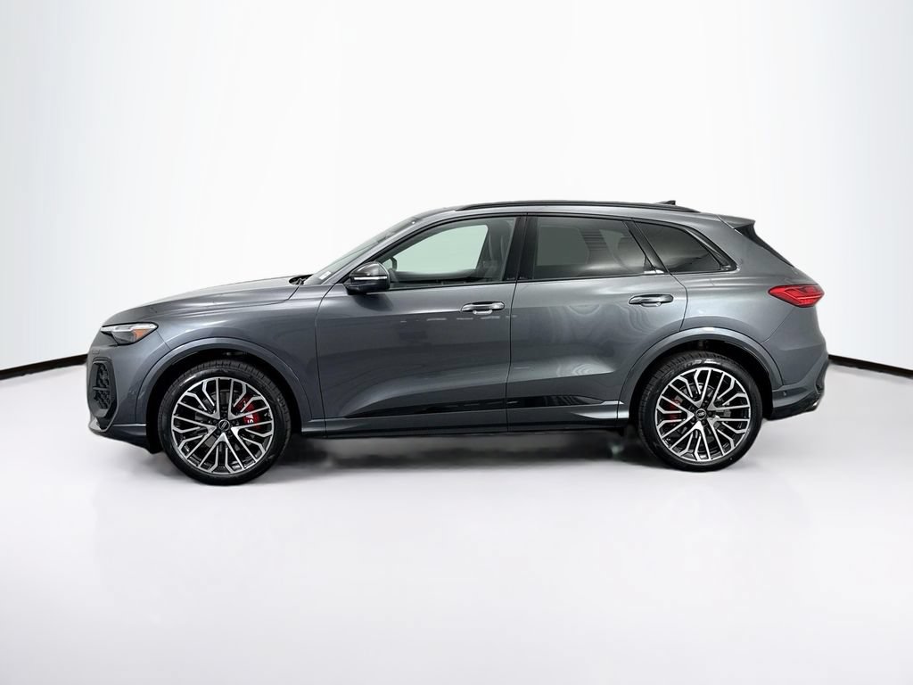 Certified 2025 Audi SQ5 Prestige AWD/4WD image 8