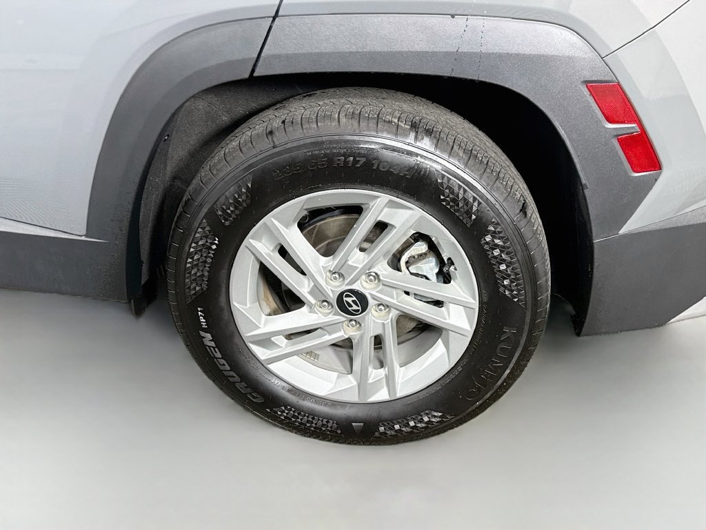 Certified 2025 Hyundai Tucson SE FWD image 35