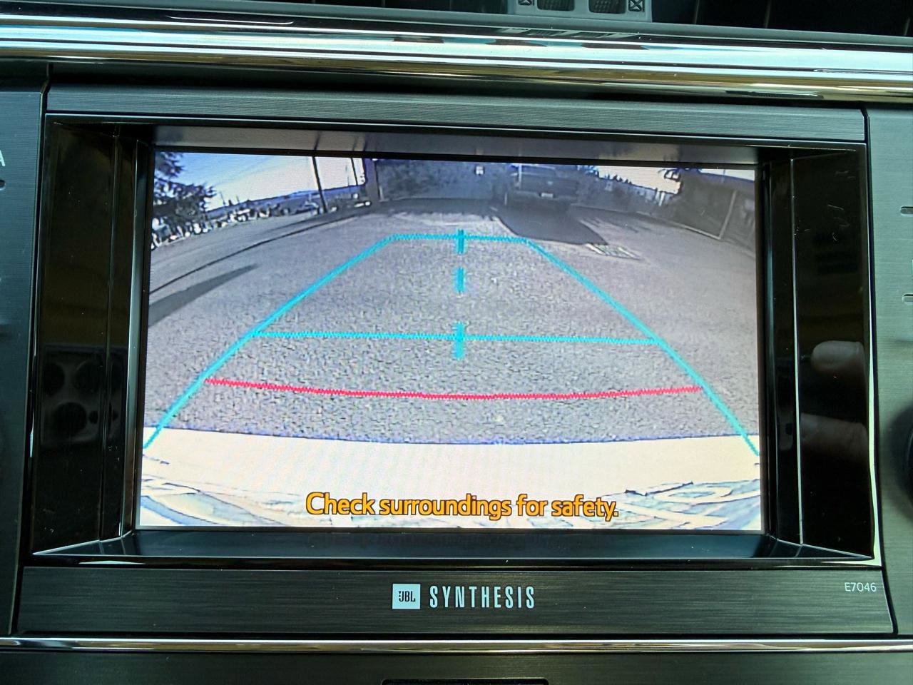Used 2013 Toyota Avalon Limited image 31