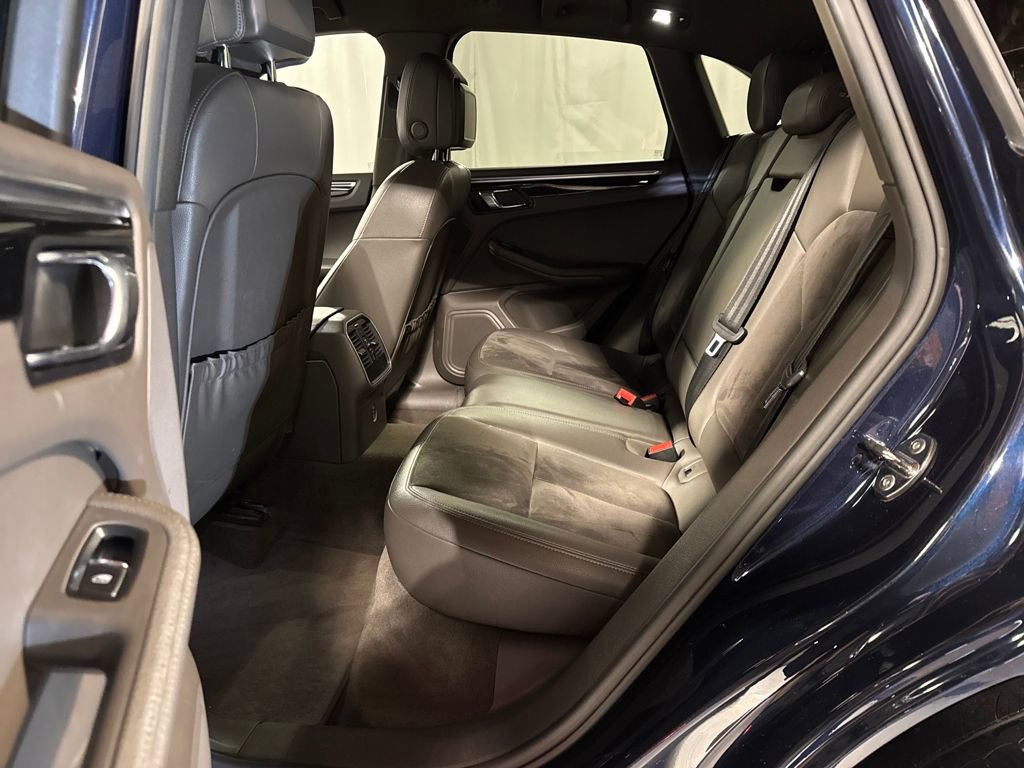 Used 2017 Porsche Macan S image 5