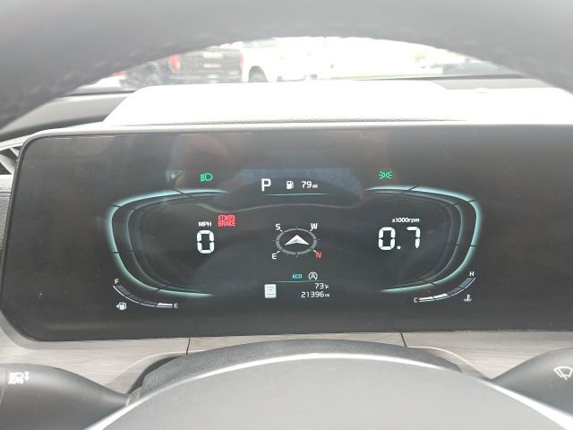 Used 2025 Kia Telluride AWD image 28