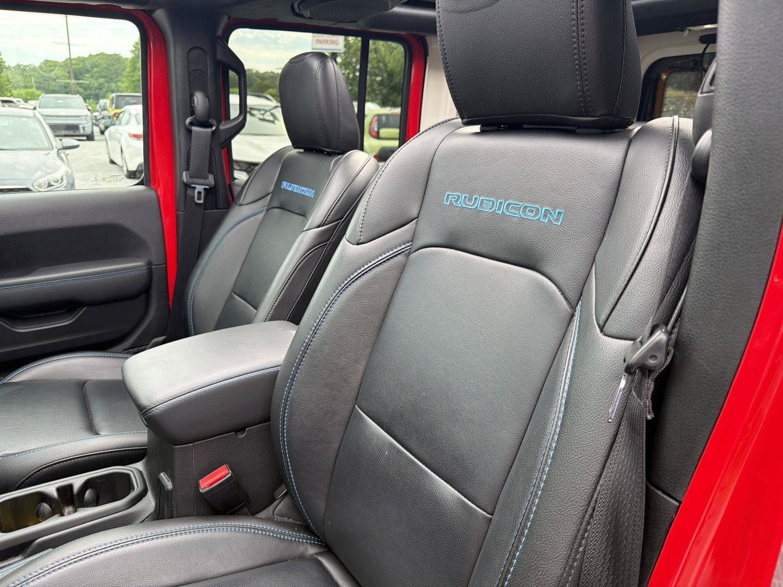 Used 2022 Jeep Wrangler Unlimited Rubicon 4xe w/ Cold Weather Group AWD/4WD image 14