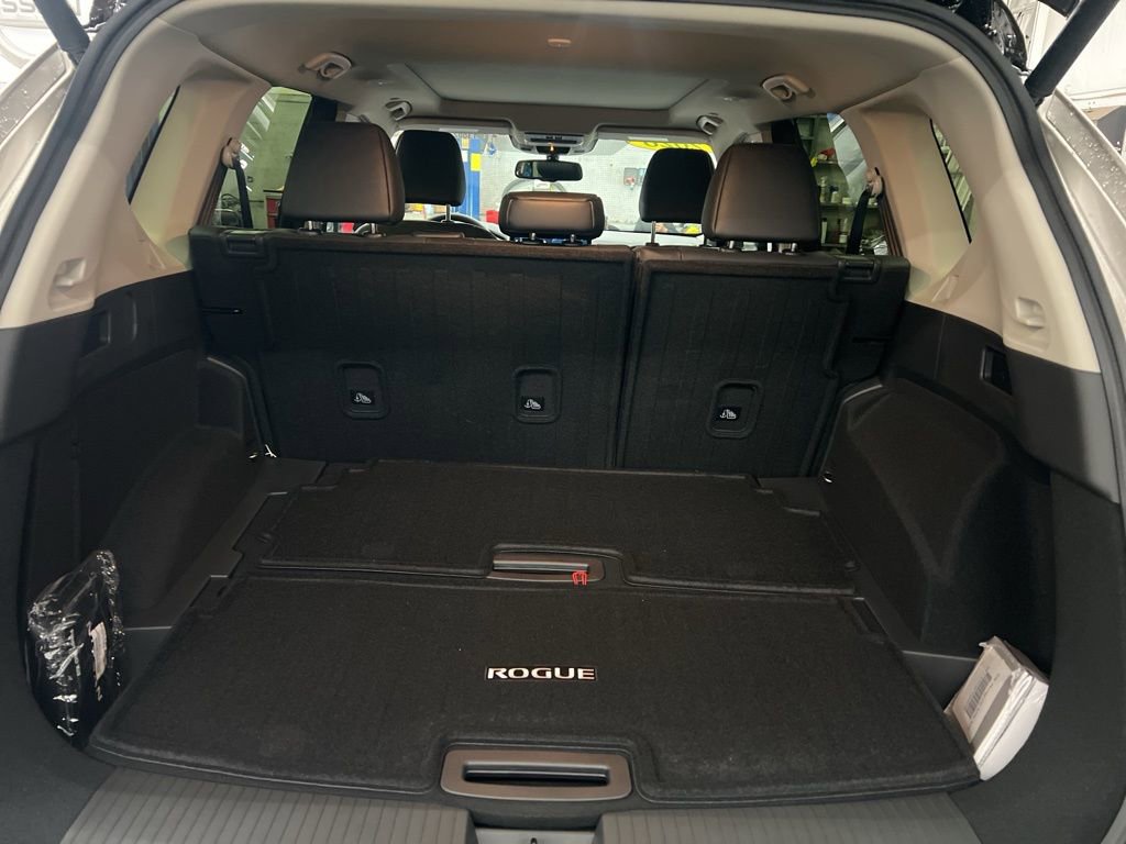New 2026 Nissan Rogue Platinum w/ Platinum Premium Package image 38