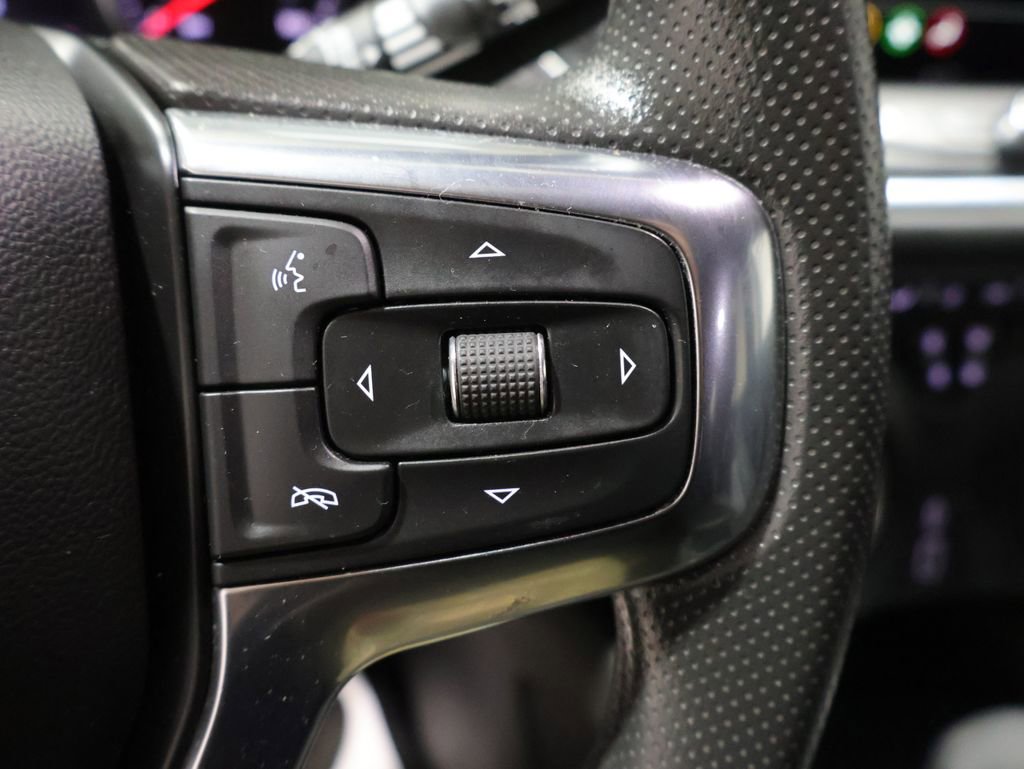 Used 2023 Chevrolet Blazer LT image 35