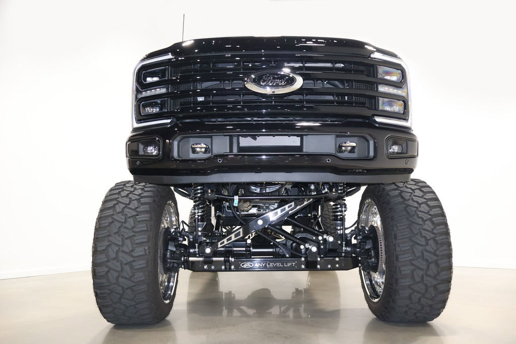 Used 2024 Ford F350 Limited w/ FX4 Off-Road Package image 9