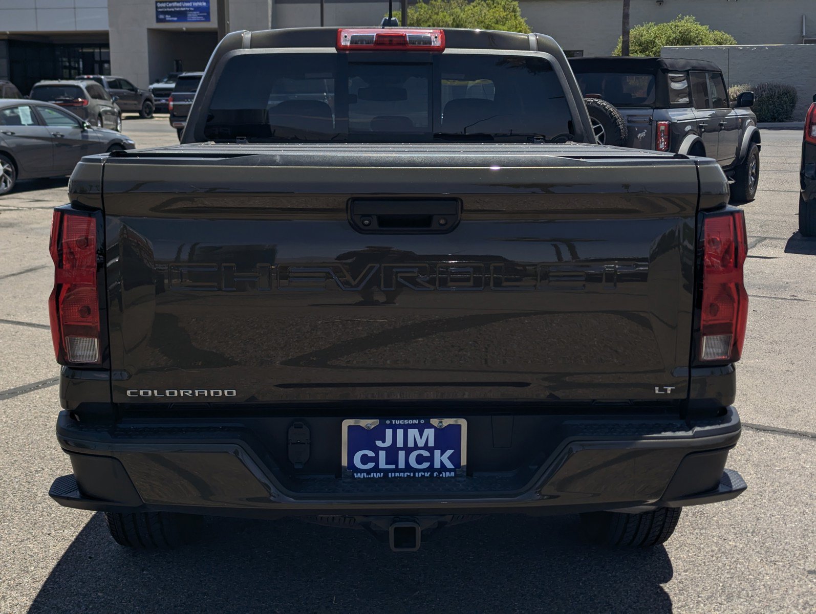 Used 2023 Chevrolet Colorado LT w/ LT Convenience Package II RWD image 3
