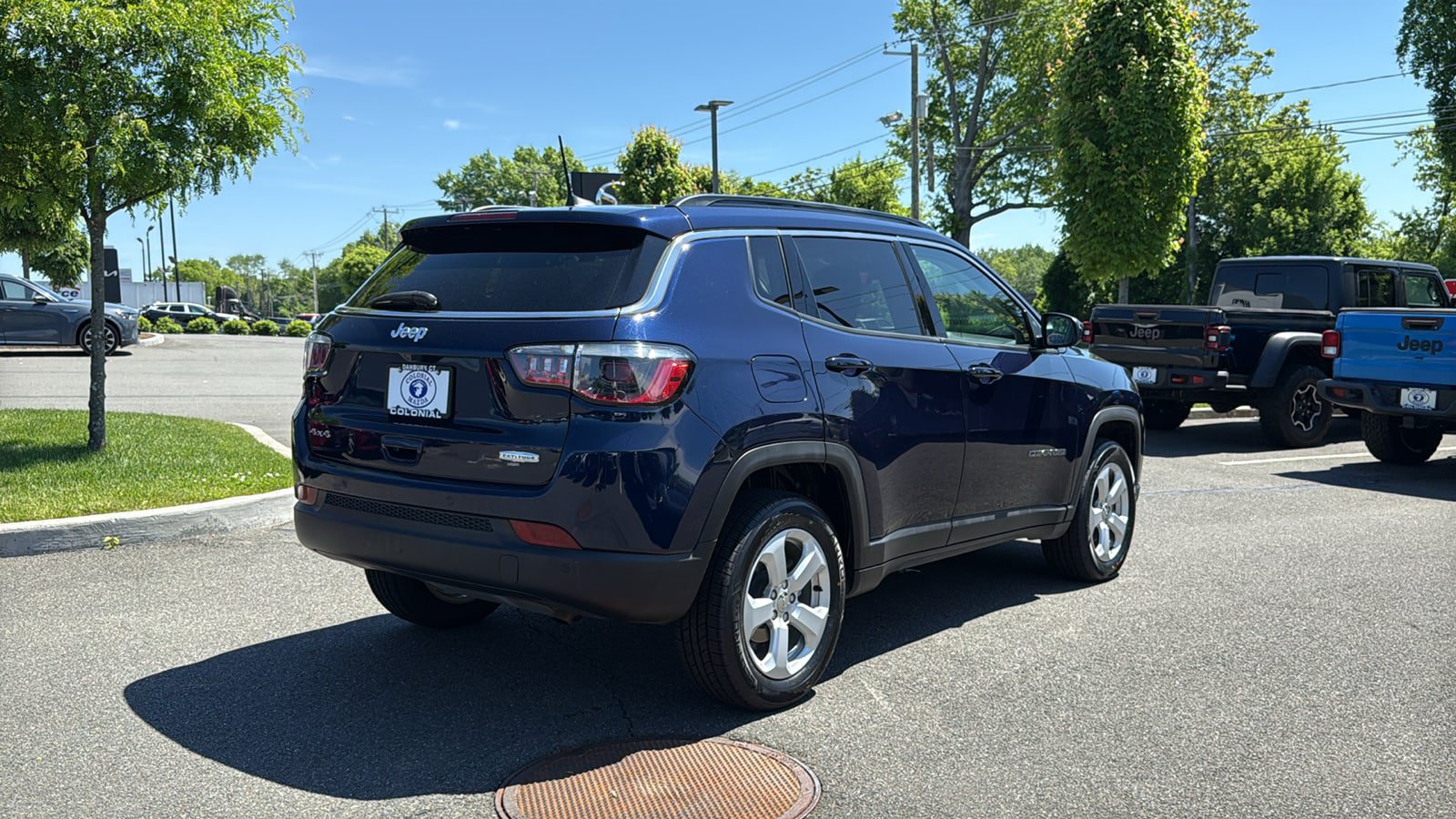 Used 2021 Jeep Compass Latitude w/ Driver Assistance Group AWD/4WD image 6