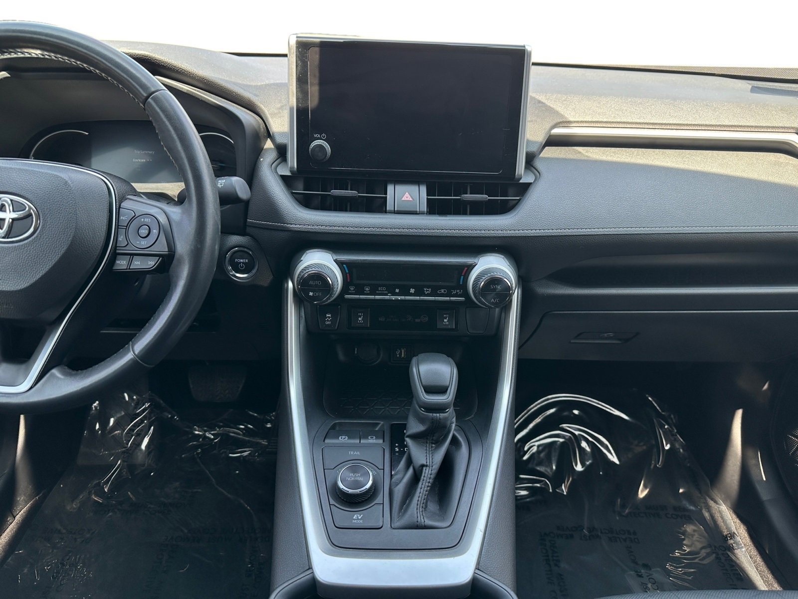 Used 2023 Toyota RAV4 XLE image 11