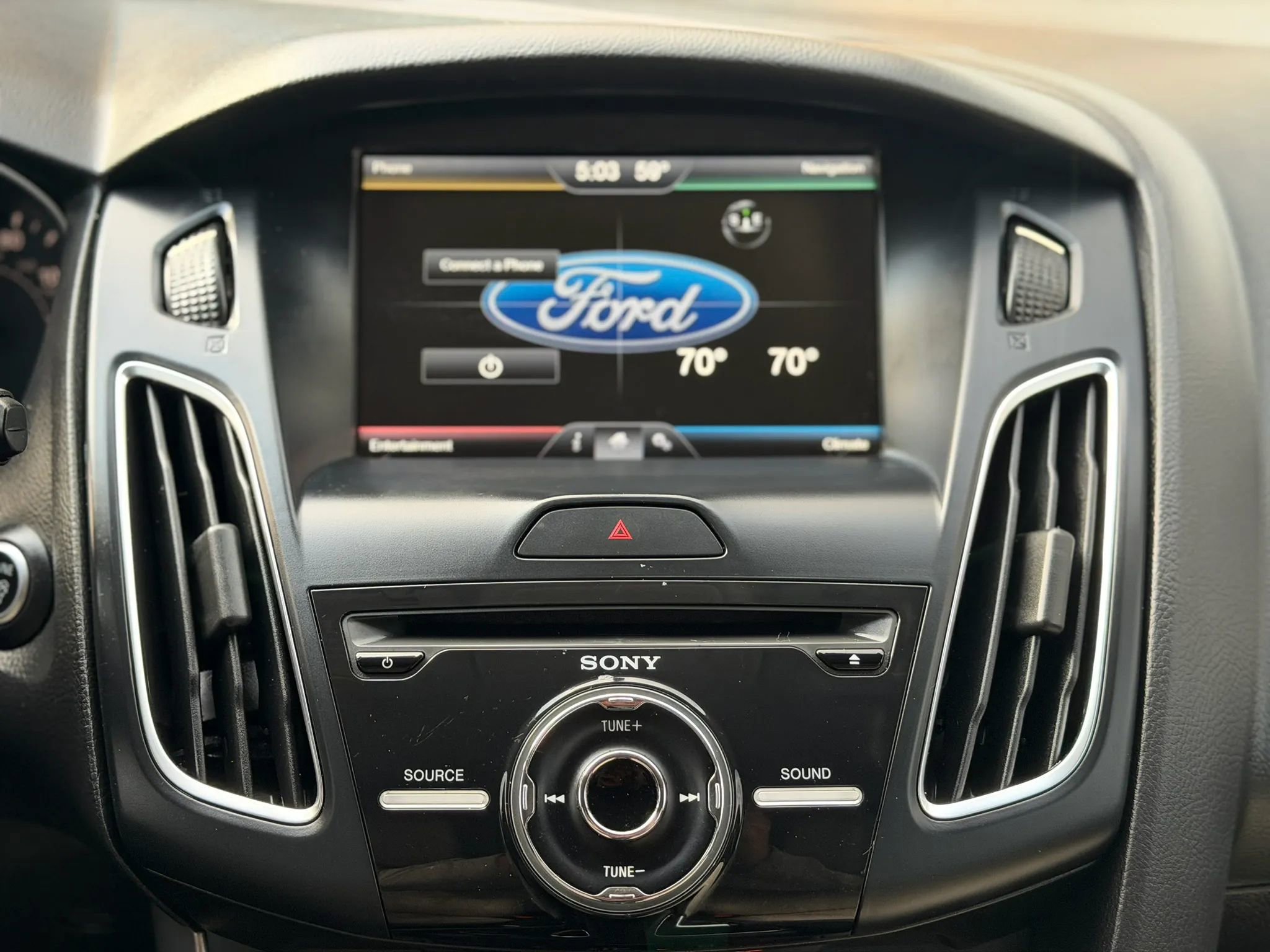 Used 2015 Ford Focus Titanium image 26