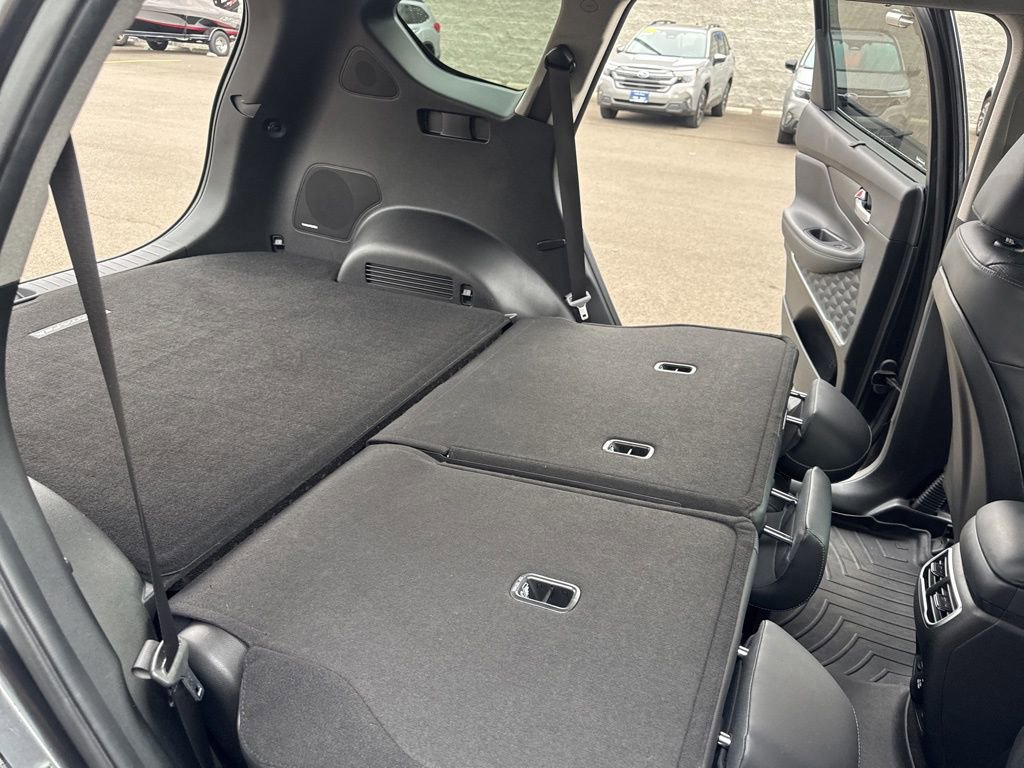 Used 2023 Hyundai Santa Fe Limited image 18