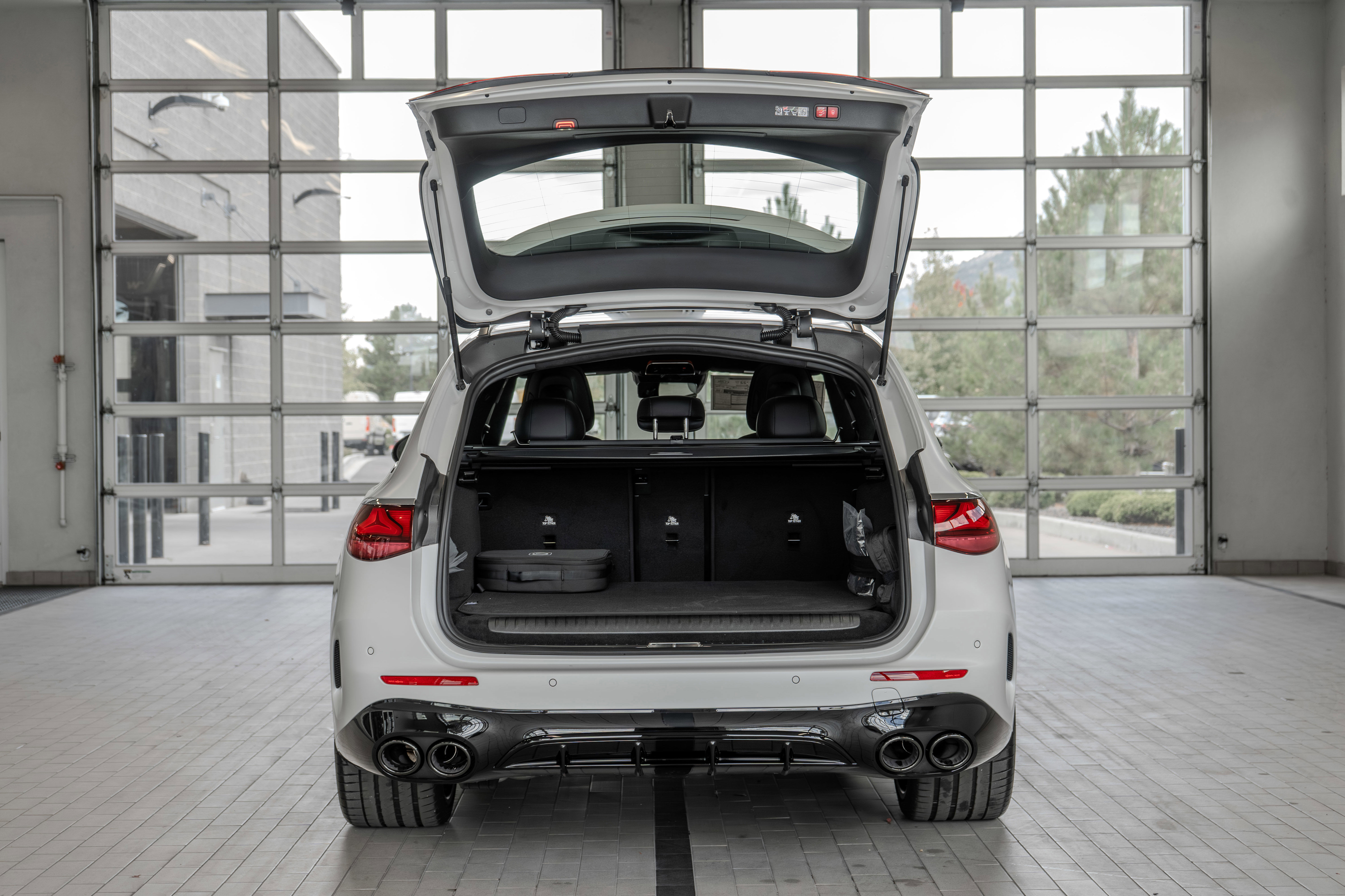 New 2026 Mercedes-Benz E 53 AMG 4MATIC Sedan image 16