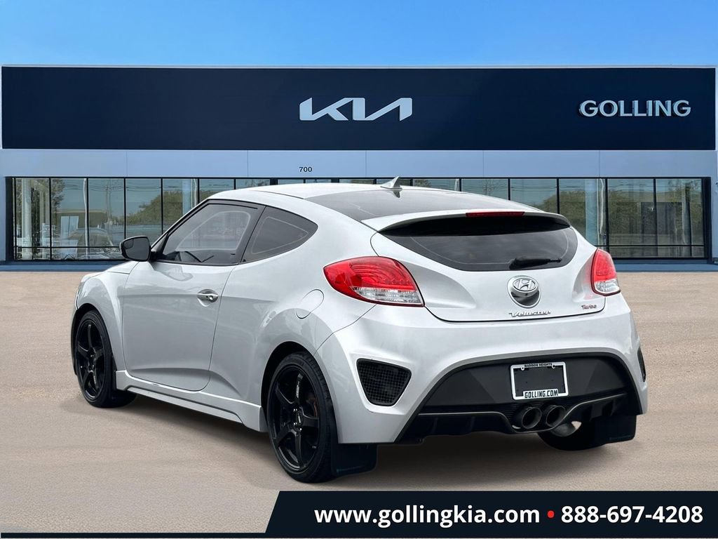 Used 2016 Hyundai Veloster Turbo FWD image 4