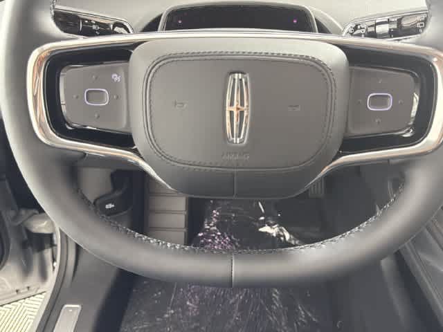 New 2026 Lincoln Nautilus Premier AWD/4WD image 13