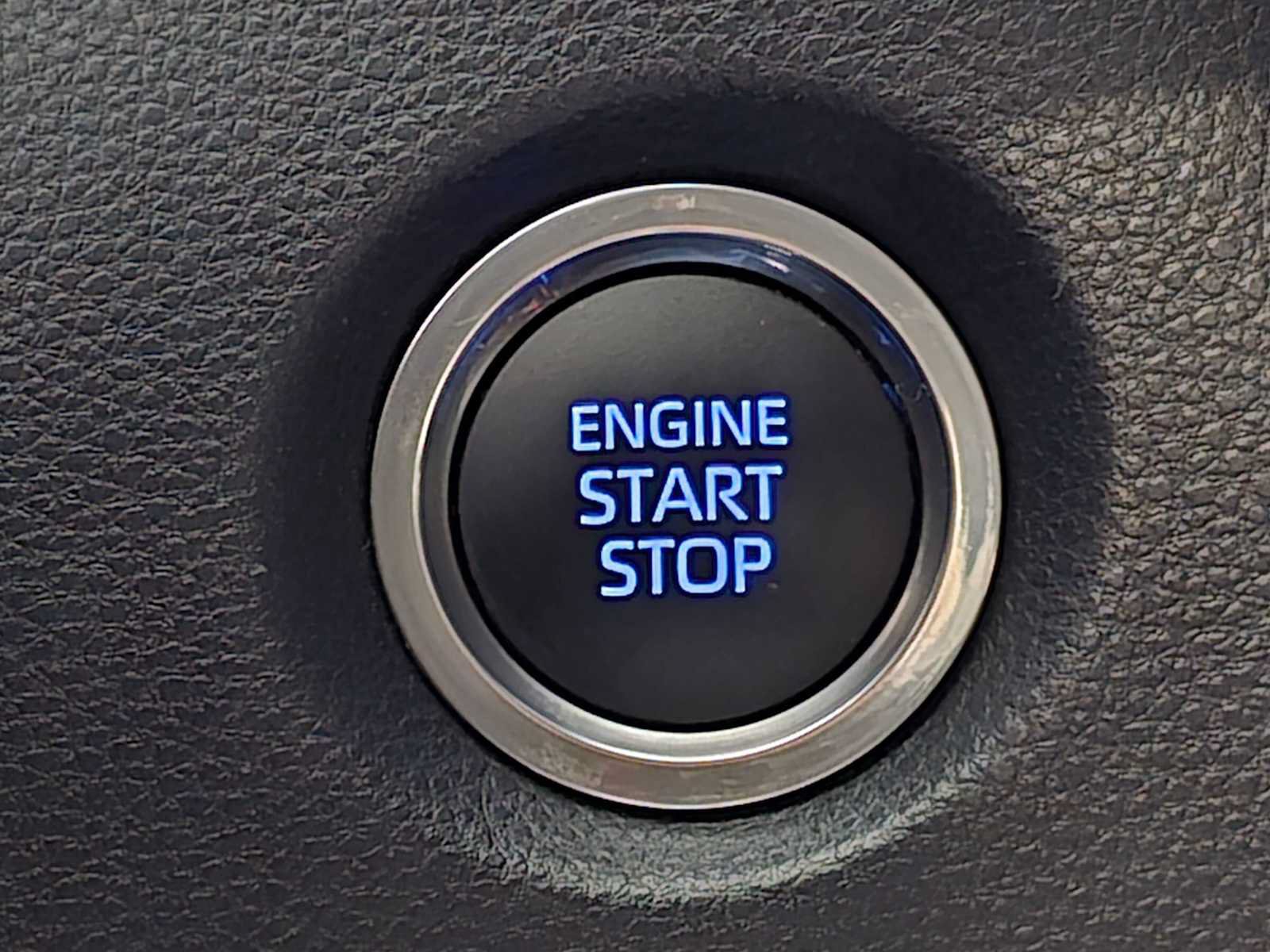 Used 2020 Toyota Corolla XSE FWD image 18