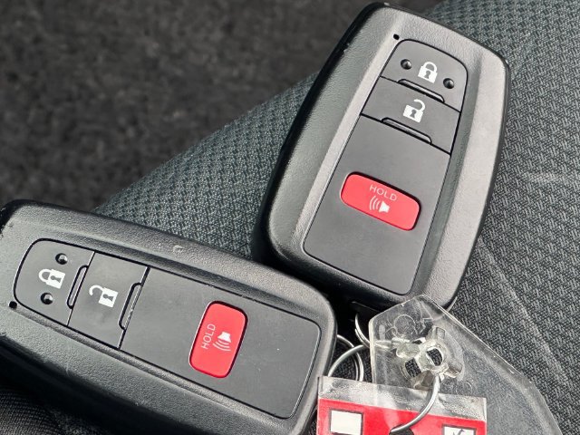 Certified 2025 Toyota RAV4 XLE AWD/4WD image 21