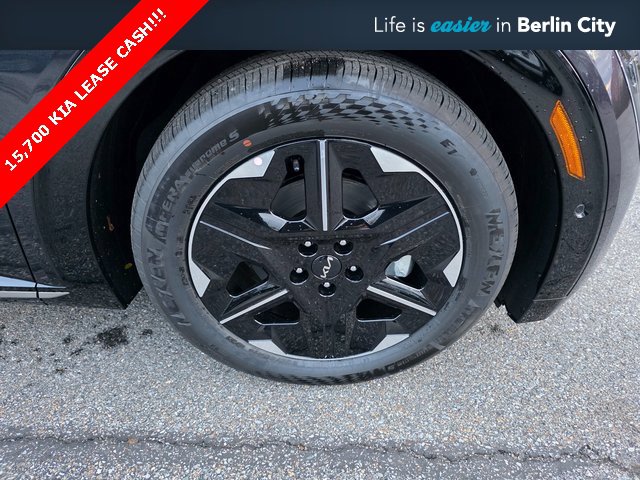 New 2025 Kia EV6 Wind image 12