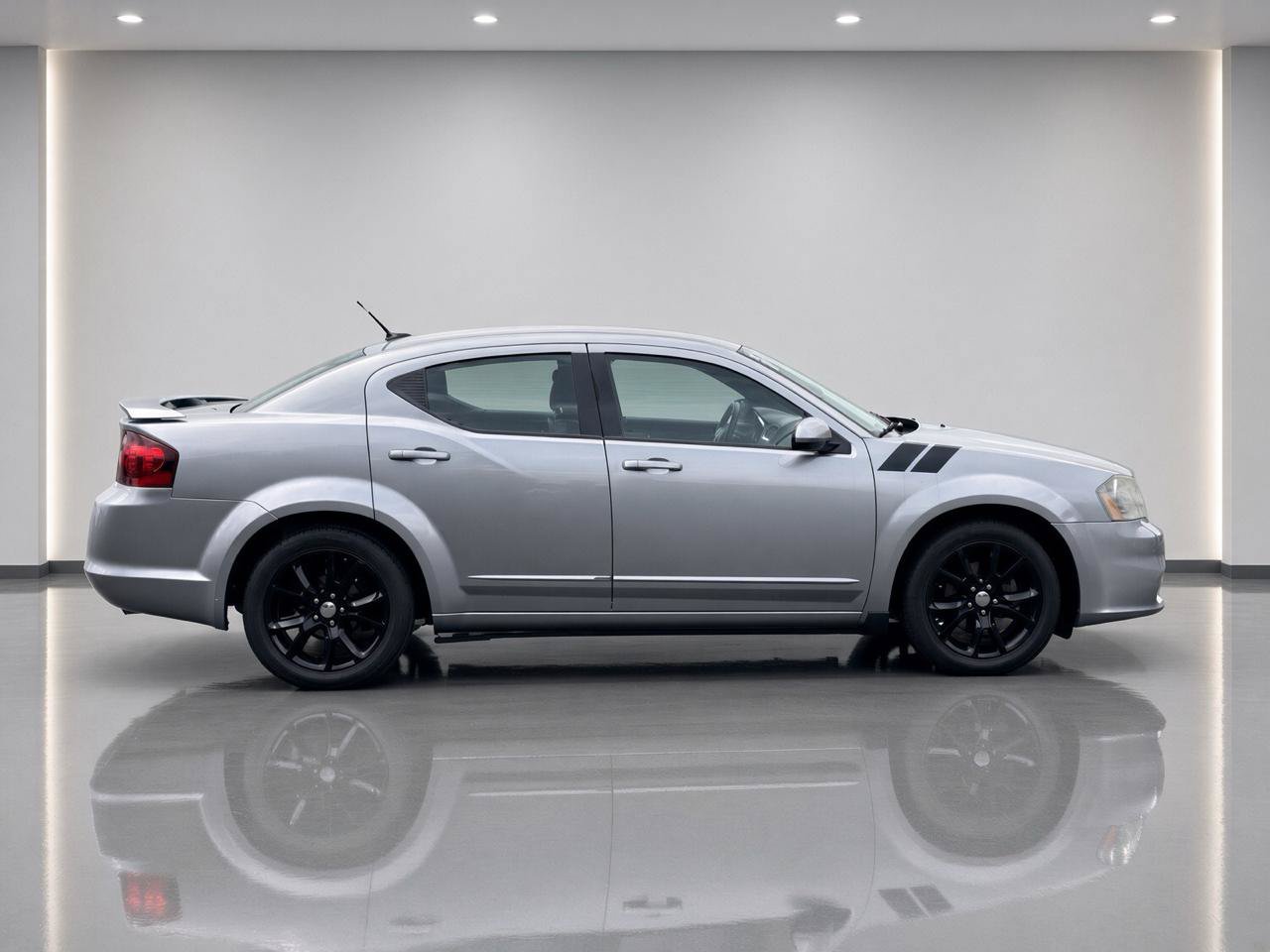 Used 2013 Dodge Avenger R/T FWD image 7