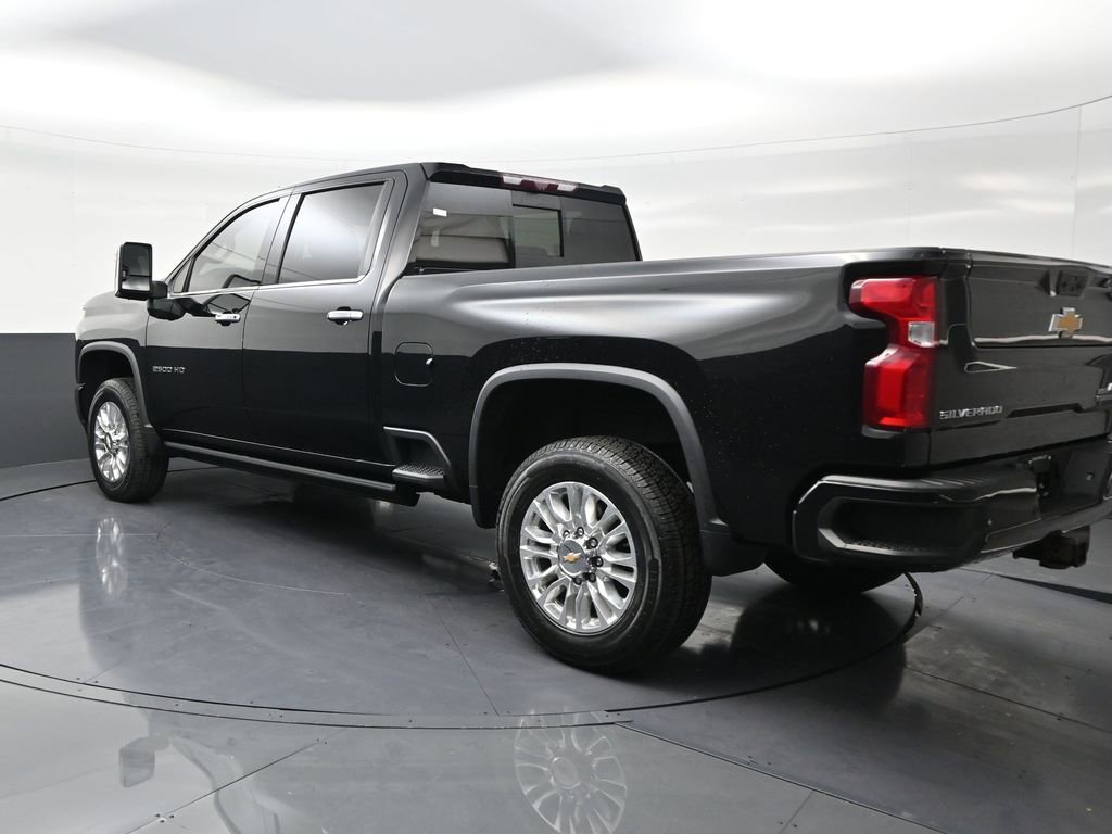Used 2022 Chevrolet Silverado 2500 High Country w/ Z71 Off-Road Package image 3