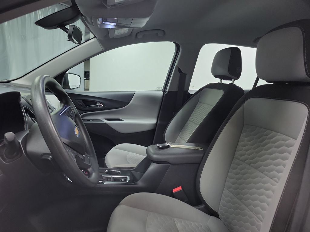 Used 2018 Chevrolet Equinox LS FWD image 16
