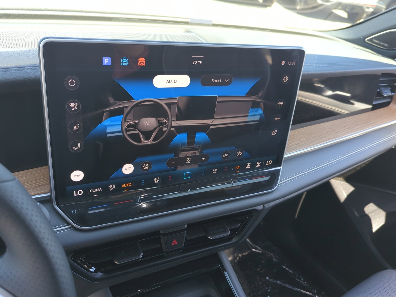 New 2026 Volkswagen Tiguan SEL R-Line image 12