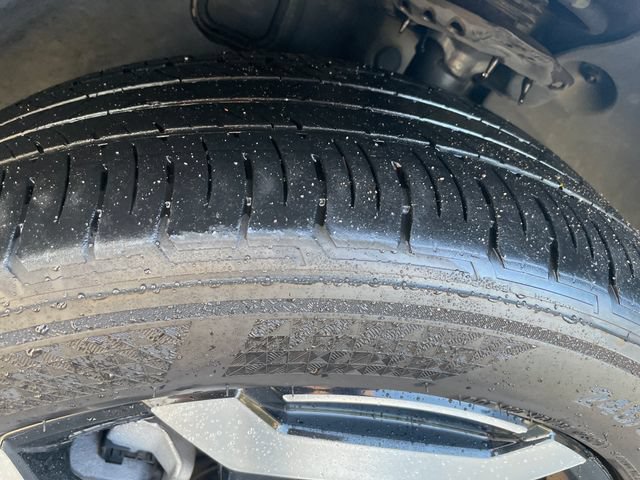 Used 2025 Kia Telluride S FWD image 31
