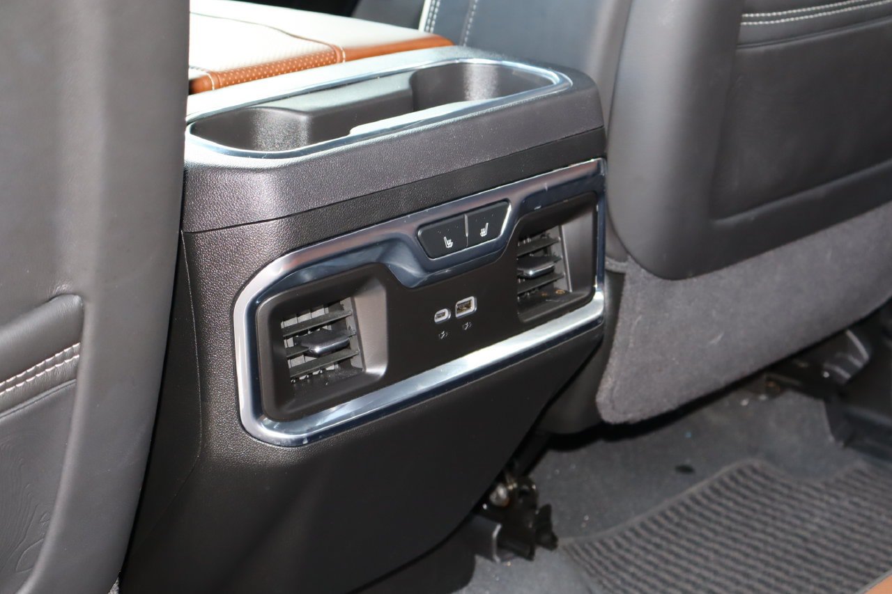 Used 2024 GMC Sierra 2500 Denali Ultimate AWD/4WD image 19