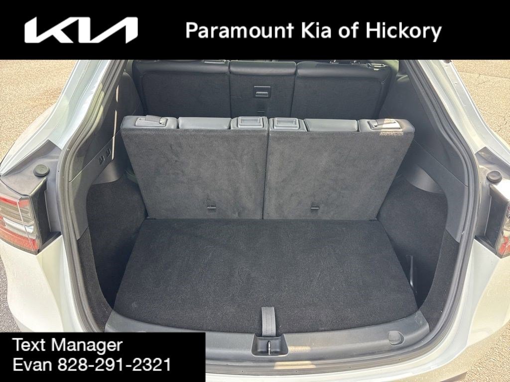 Used 2024 Tesla Model Y Long Range image 11
