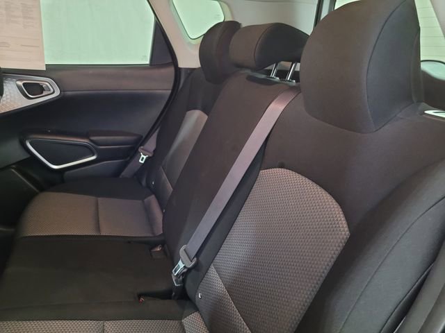 Used 2023 Kia Soul LX w/ LX Technology Package image 37