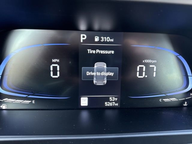 Certified 2025 Hyundai Elantra Sport image 17