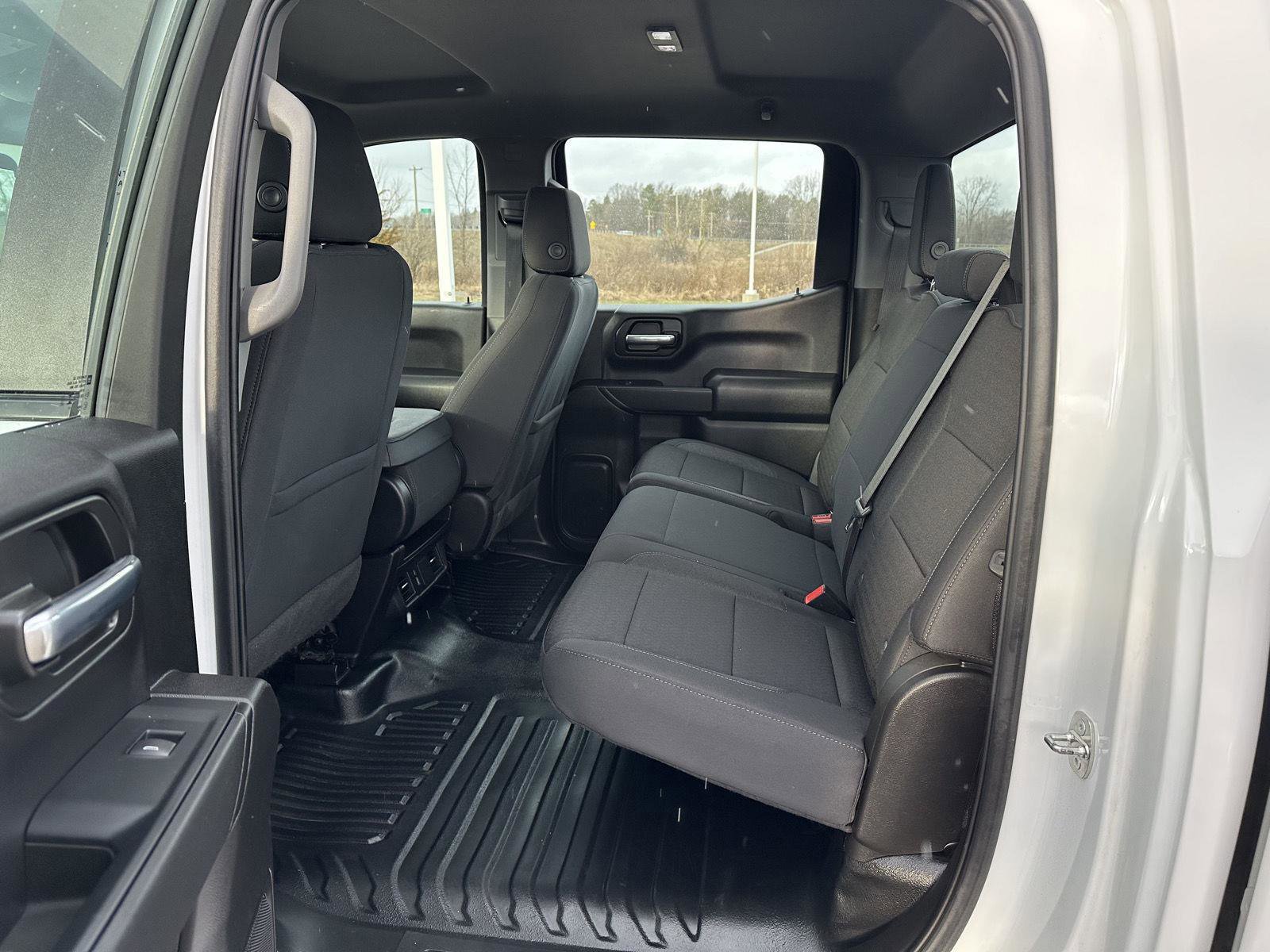 Used 2024 Chevrolet Silverado 1500 W/T w/ Z71 Off-Road Package AWD/4WD image 12