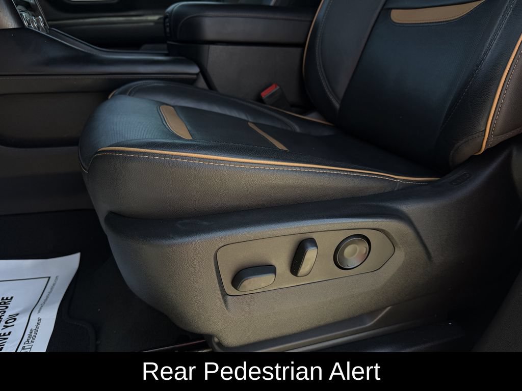 Used 2022 GMC Yukon AT4 w/ AT4 Premium Plus Package AWD/4WD image 35
