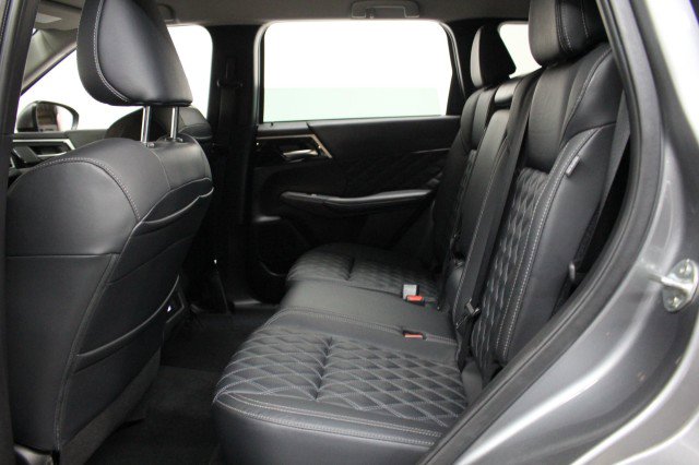 Used 2022 Mitsubishi Outlander SEL image 27