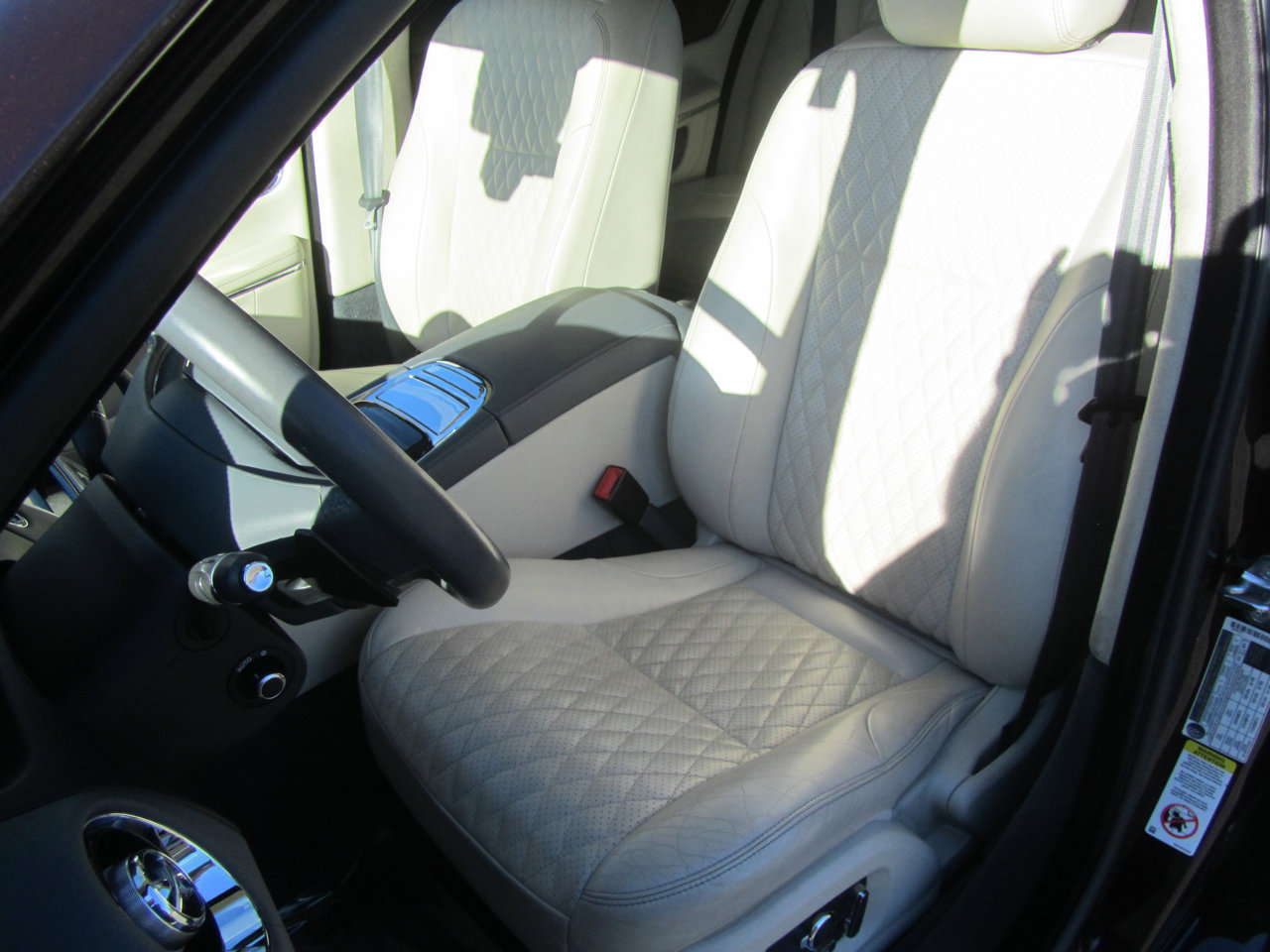 Used 2018 Jaguar XJ L Portfolio image 18