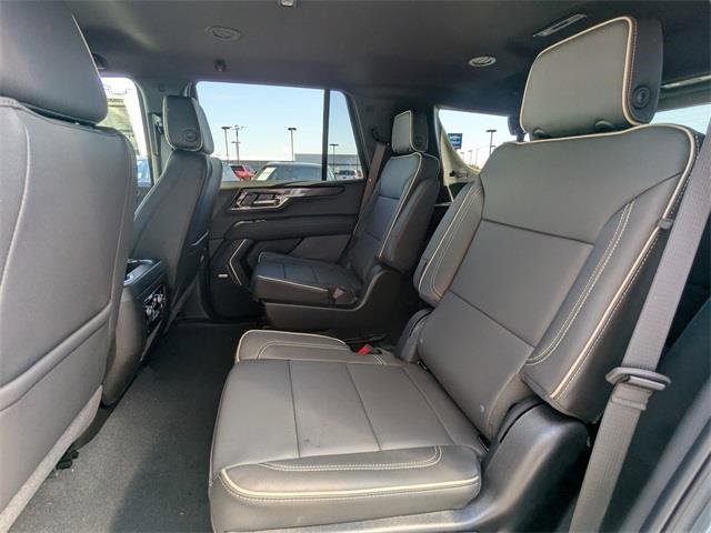 New 2026 GMC Yukon Elevation image 17