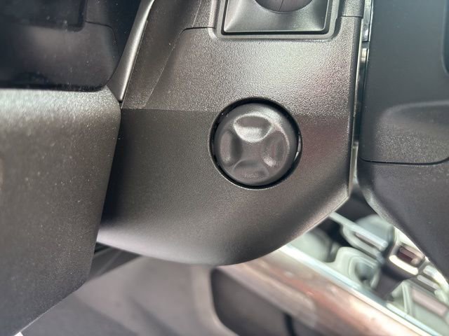 Used 2024 Chevrolet Silverado 1500 LTZ image 33