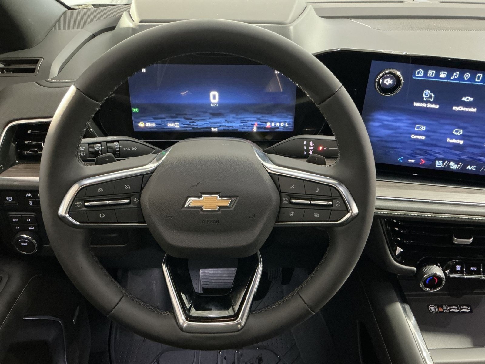 New 2026 Chevrolet Suburban Premier image 24