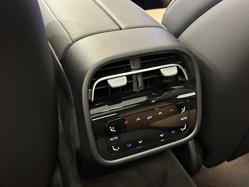 New 2026 Mercedes-Benz E 53 AMG e 4MATIC Sedan image 27