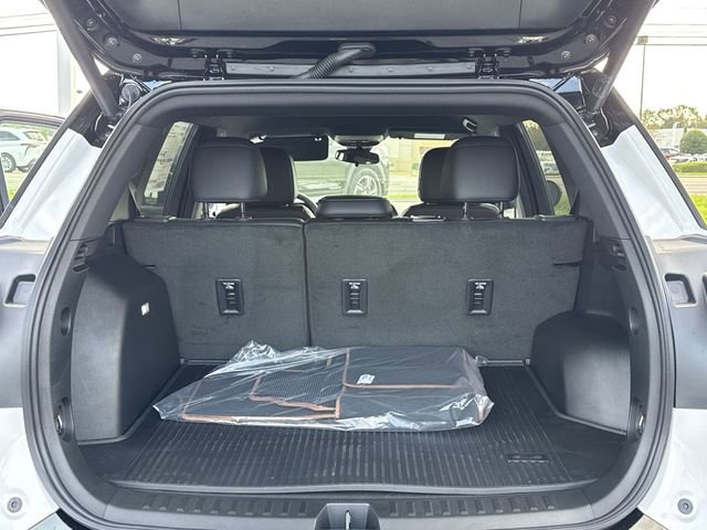New 2026 GMC Terrain AT4 w/ LPO, Floor Liner Package image 10