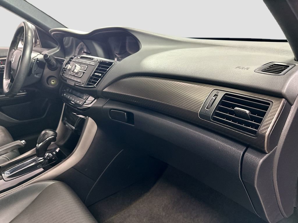 Used 2016 Honda Accord Sport image 27