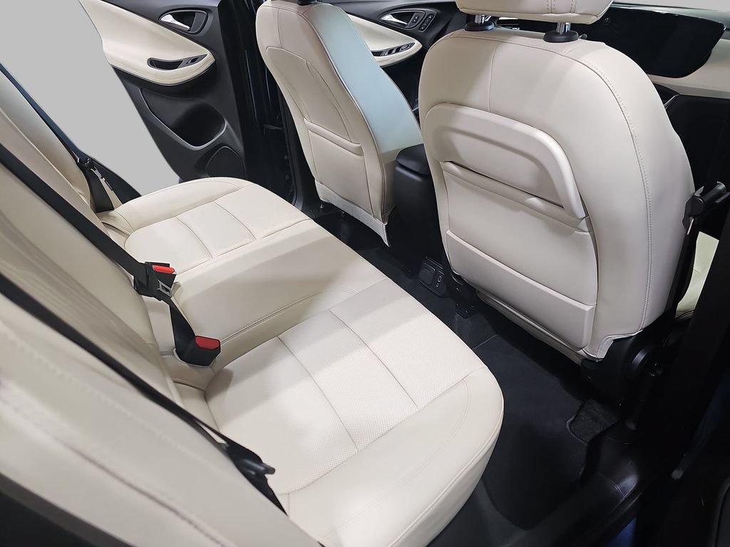 Certified 2024 Buick Encore GX Avenir w/ Avenir Convenience Package AWD/4WD image 14