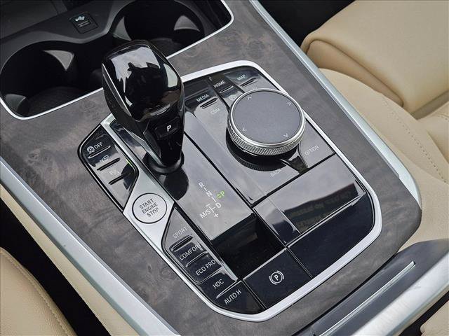 Certified 2022 BMW X5 xDrive40i w/ Parking Assistance Package AWD/4WD image 12