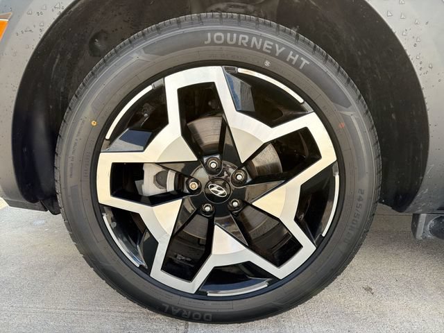 Used 2024 Hyundai Santa Cruz Limited AWD/4WD image 12