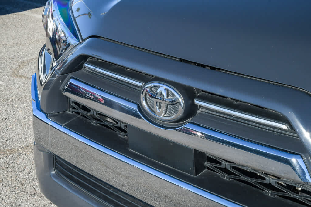 Certified 2024 Toyota 4Runner Limited AWD/4WD image 5