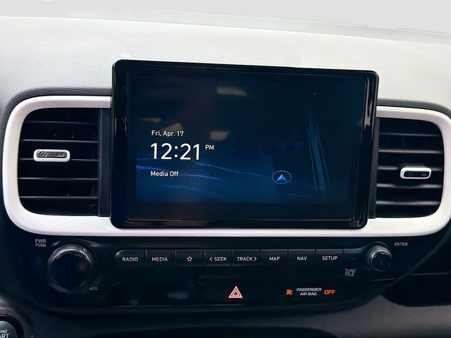 Certified 2024 Hyundai Venue Limited FWD image 14