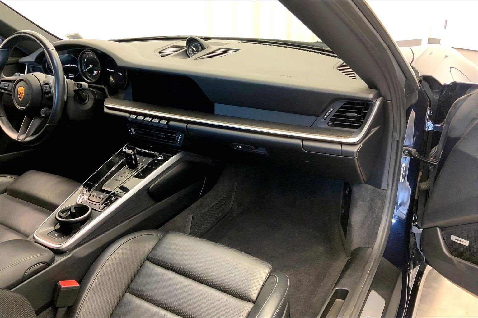Used 2022 Porsche 911 Cabriolet image 20