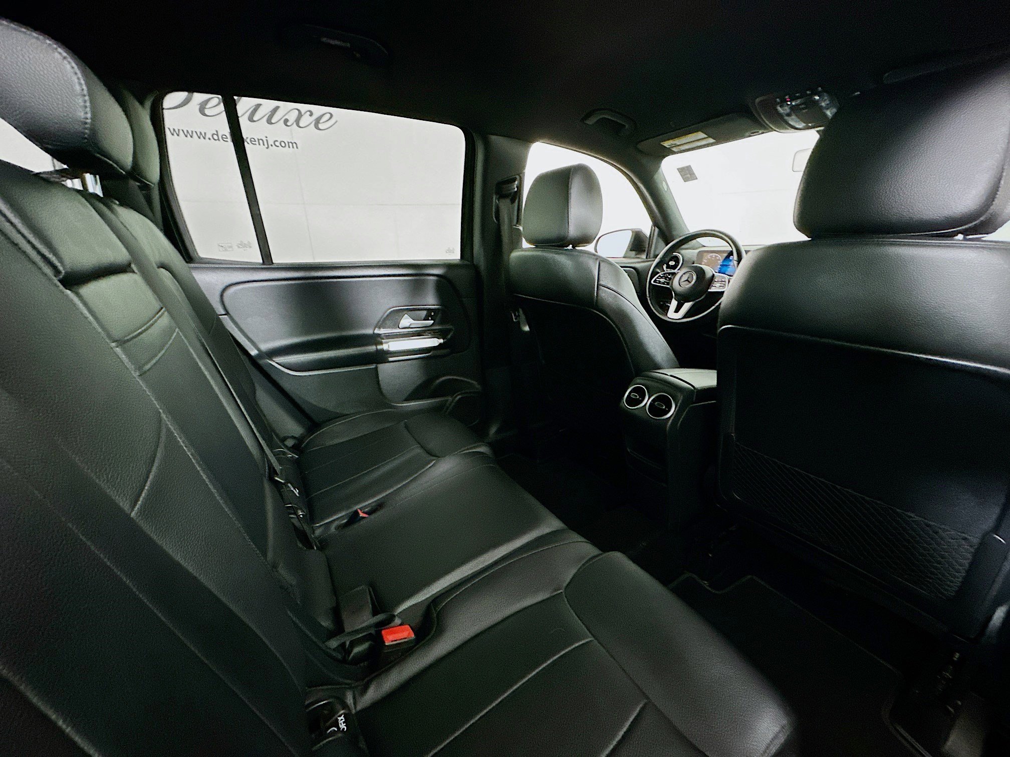 Used 2023 Mercedes-Benz GLB 250 4MATIC image 29